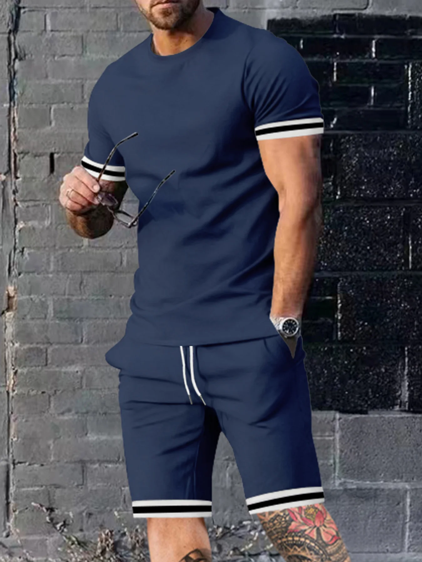 EUROPEAN AND AMERICAN MEN'S SUMMER MEN'S LOOSE SET SHORT SLEEVED SHORTS SPORTS CASUAL ROUND NECK TWO-PIECE SET MEN'S S-3XL - Image 5